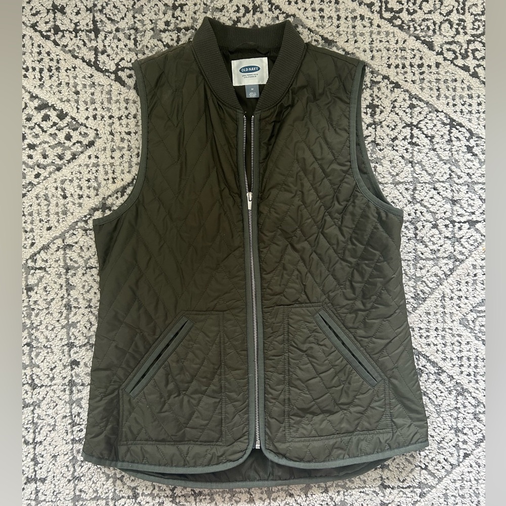 Old Navy Quilted Vest in Olive Green
